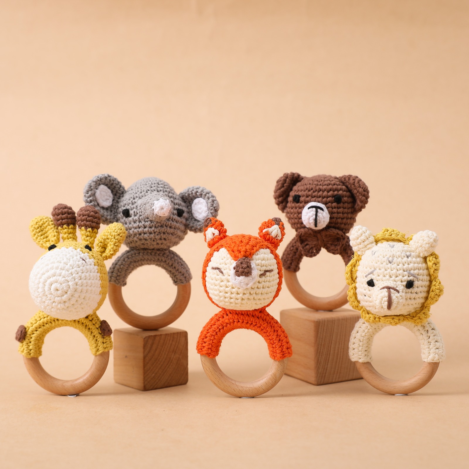 Baby Nursery Music - Houten mobiel voor een babybedje, met